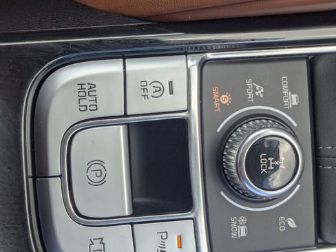 Certified 2025 Kia Telluride SX X-Line image 40