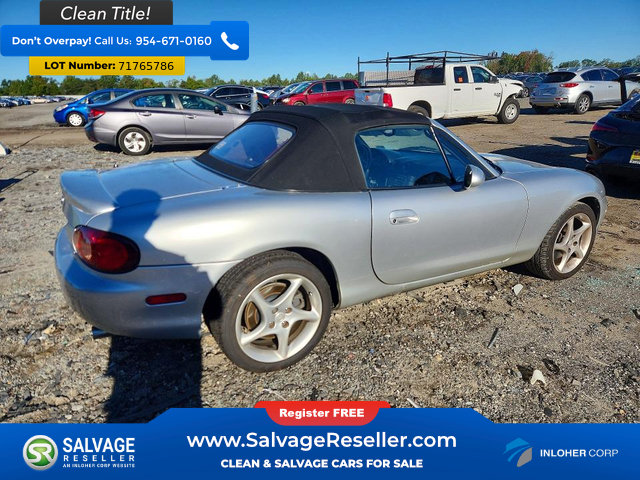 Used 2003 MAZDA MX-5 Miata RWD image 4