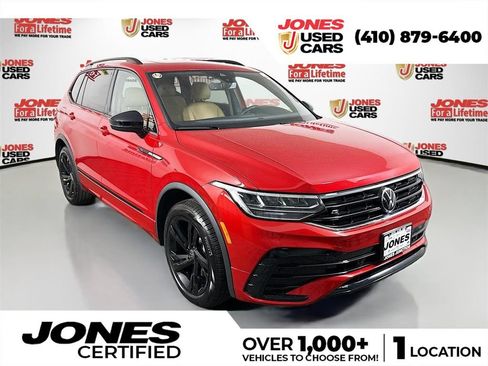 Used 2024 Volkswagen Tiguan SE R-Line AWD/4WD image 1