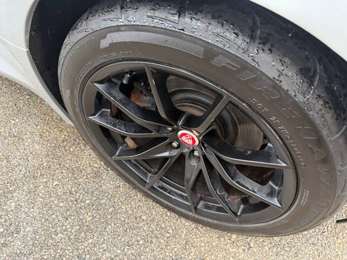 Used 2018 Jaguar F-TYPE Convertible image 25