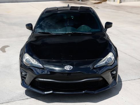 Used 2019 Toyota 86 RWD image 21