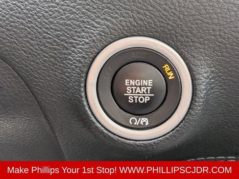 Used 2022 Dodge Challenger R/T Scat Pack RWD image 24