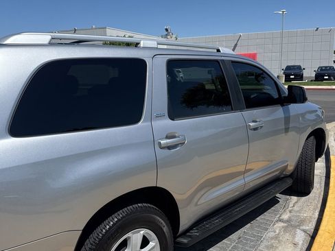 Certified 2018 Toyota Sequoia SR5 w/ Preferred Accessory Package RWD image 11