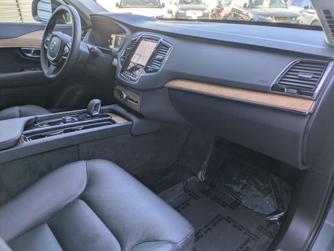 Used 2023 Volvo XC90 T8 Plus w/ Protection Package Premier AWD/4WD image 30