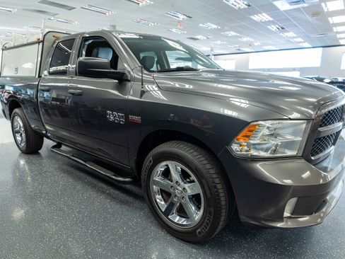 Used 2018 RAM 1500 Express RWD image 4