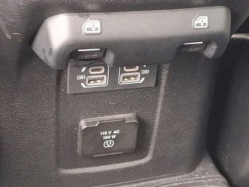 Used 2023 Jeep Wrangler Unlimited Rubicon image 11