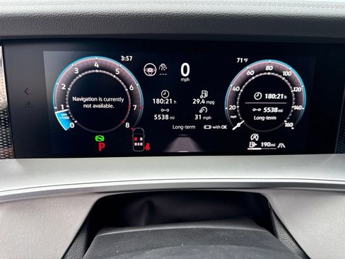 Certified 2026 Volkswagen Tiguan SE R-Line AWD/4WD image 29