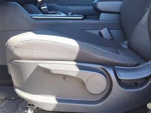 Used 2024 Kia Sportage LX image 15