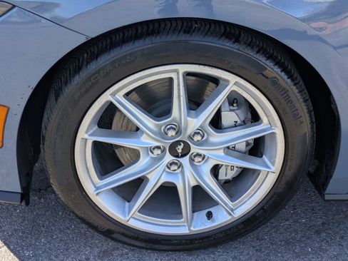 Used 2025 Ford Mustang GT Premium RWD image 9