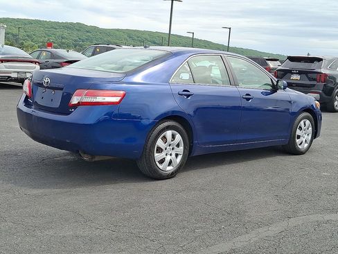Used 2010 Toyota Camry FWD image 6