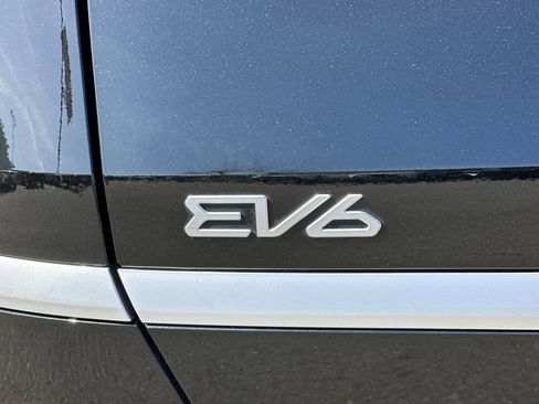 Used 2024 Kia EV6 Light image 33