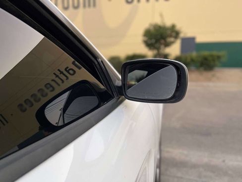 Used 2013 Dodge Charger SE image 30