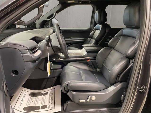 New 2027 Lincoln Navigator L Reserve w/ Jet Appearance Package AWD/4WD image 11