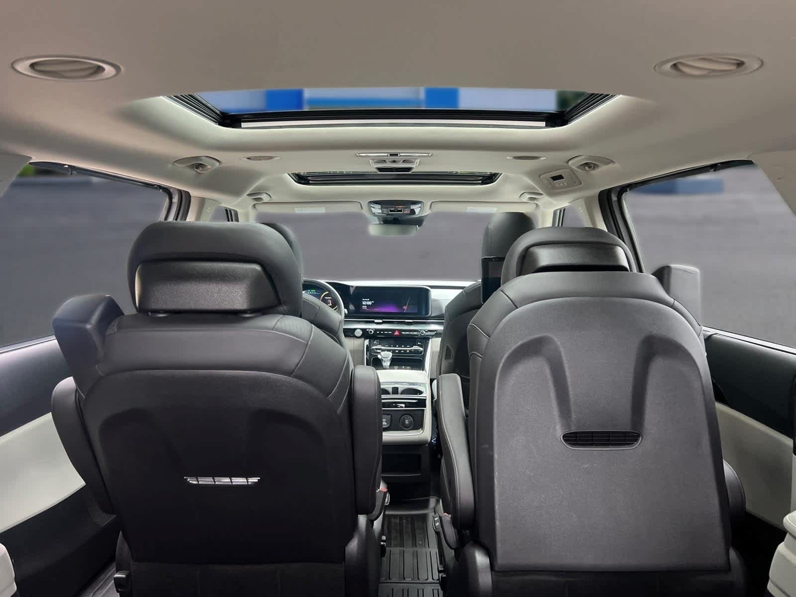 Used 2024 Kia Carnival SX Prestige FWD image 29