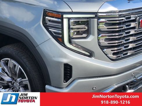 Used 2025 GMC Sierra 1500 Denali AWD/4WD image 10