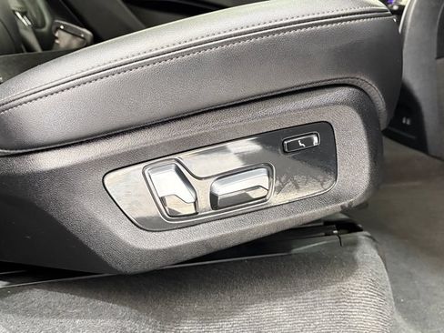 Used 2023 BMW X7 xDrive40i AWD/4WD image 34