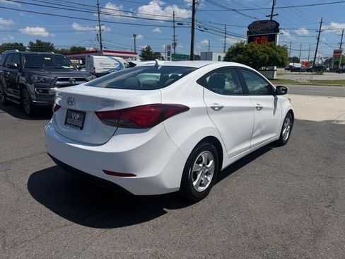 Used 2014 Hyundai Elantra SE FWD image 7