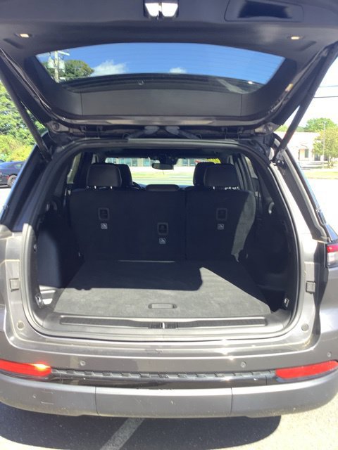 Certified 2024 Jeep Grand Cherokee Altitude AWD/4WD image 10