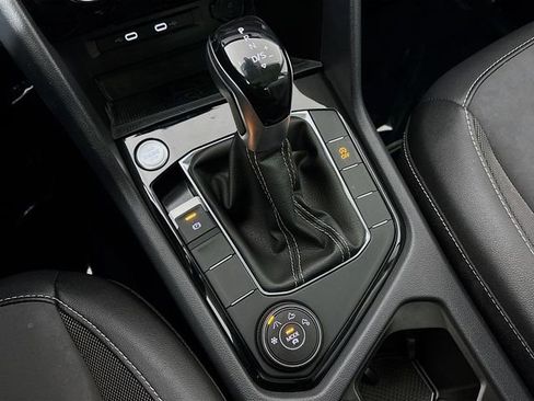 Used 2023 Volkswagen Taos SE image 17