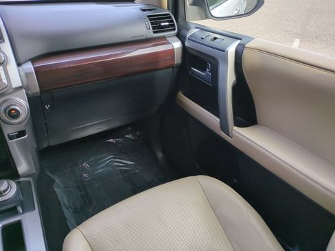 Used 2016 Toyota 4Runner Limited w/ Four Season Floor Mat Package AWD/4WD image 17