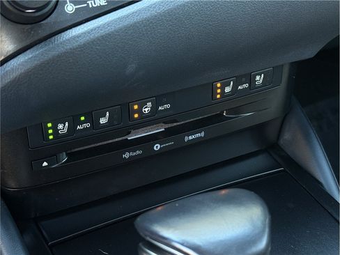 Used 2019 Lexus ES 300h w/ Premium Package FWD image 14