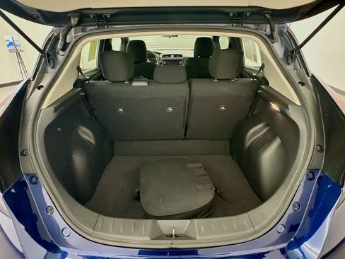 Used 2025 Nissan Leaf S image 29