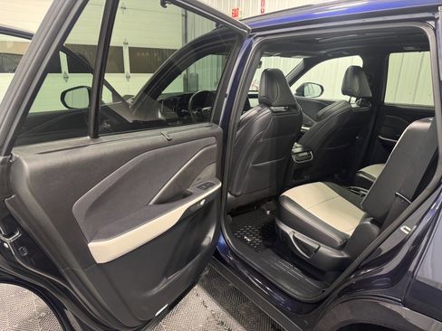 Used 2024 Lexus TX 500h AWD image 14