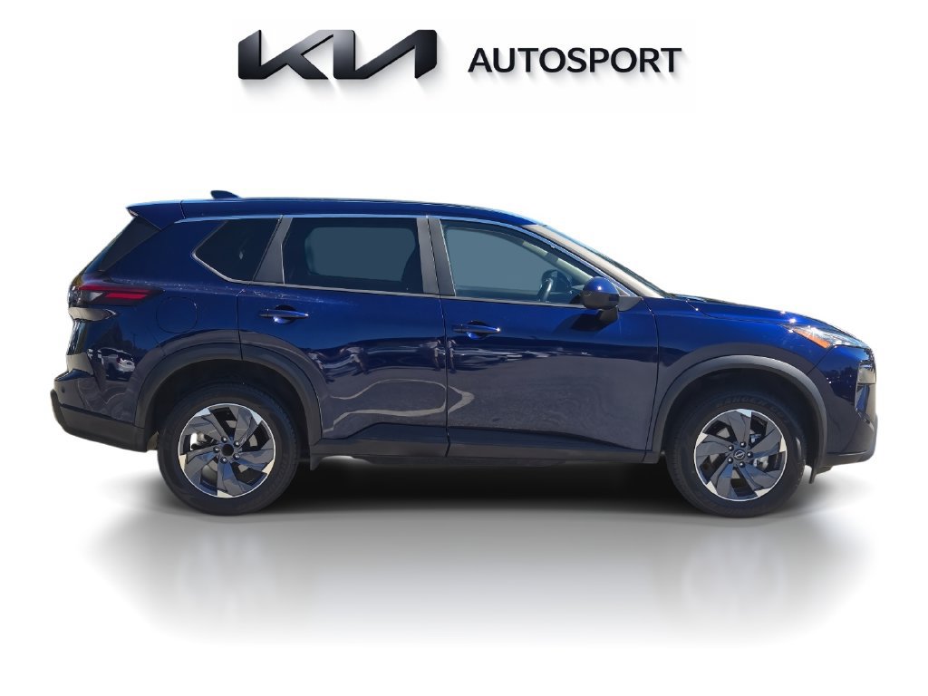 Used 2025 Nissan Rogue SV FWD image 7