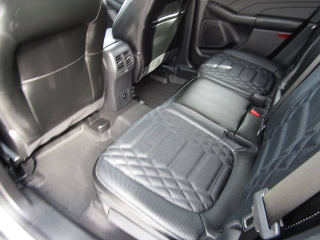 Used 2024 Ford Escape Platinum w/ Premium Technology Package AWD/4WD image 16