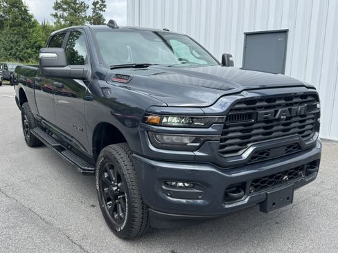 Used 2026 RAM 2500 Big Horn AWD/4WD image 3