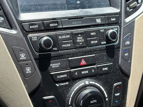 Used 2017 Hyundai Santa Fe Sport w/ 2.4L Tech Package 04 FWD image 19