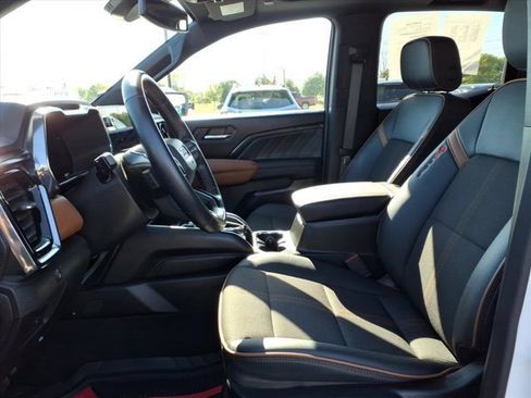 Used 2024 GMC Canyon AT4 w/ Canyon Safety Plus Package image 24