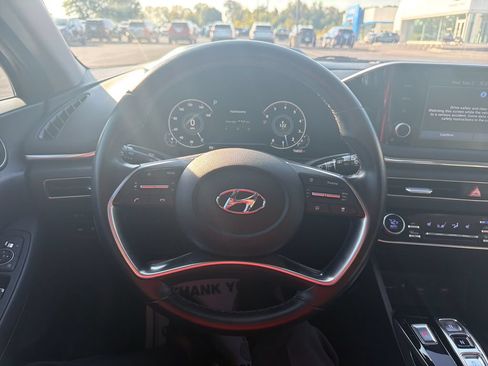 Used 2020 Hyundai Sonata SEL w/ Convenience + Sunroof Package FWD image 10