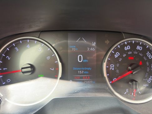 Used 2019 Toyota RAV4 XLE w/ Convenience Package AWD/4WD image 16