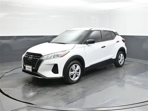 New 2025 Nissan Kicks Play S w/ Interior Electronics Package image 34