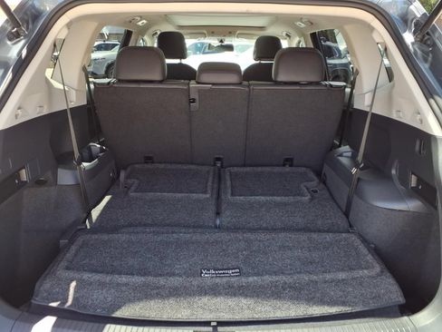 Used 2020 Volkswagen Tiguan SE FWD image 6