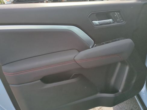 New 2025 Chevrolet Colorado Z71 w/ Technology Package image 22