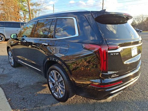 Used 2023 Cadillac XT6 Premium Luxury w/ Technology Package image 3