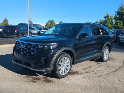 Used 2025 Ford Explorer Platinum w/ LUX Leather Package AWD/4WD image 4