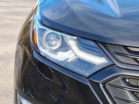 Used 2020 Chevrolet Equinox LT w/ Midnight Edition image 10