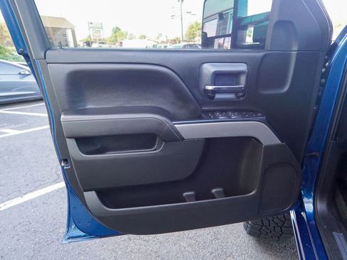 Used 2018 Chevrolet Silverado 1500 LT w/ All Star Edition AWD/4WD image 16