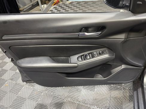 Certified 2022 Nissan Altima 2.5 SV image 13