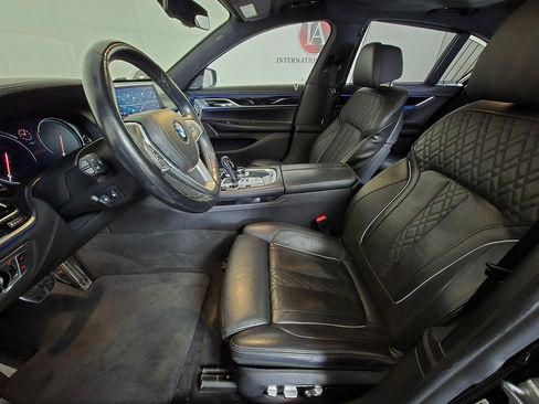 Used 2019 BMW 750i xDrive image 16