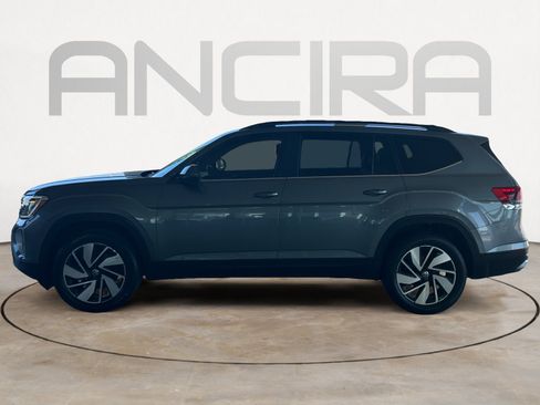 Used 2024 Volkswagen Atlas SE FWD image 7