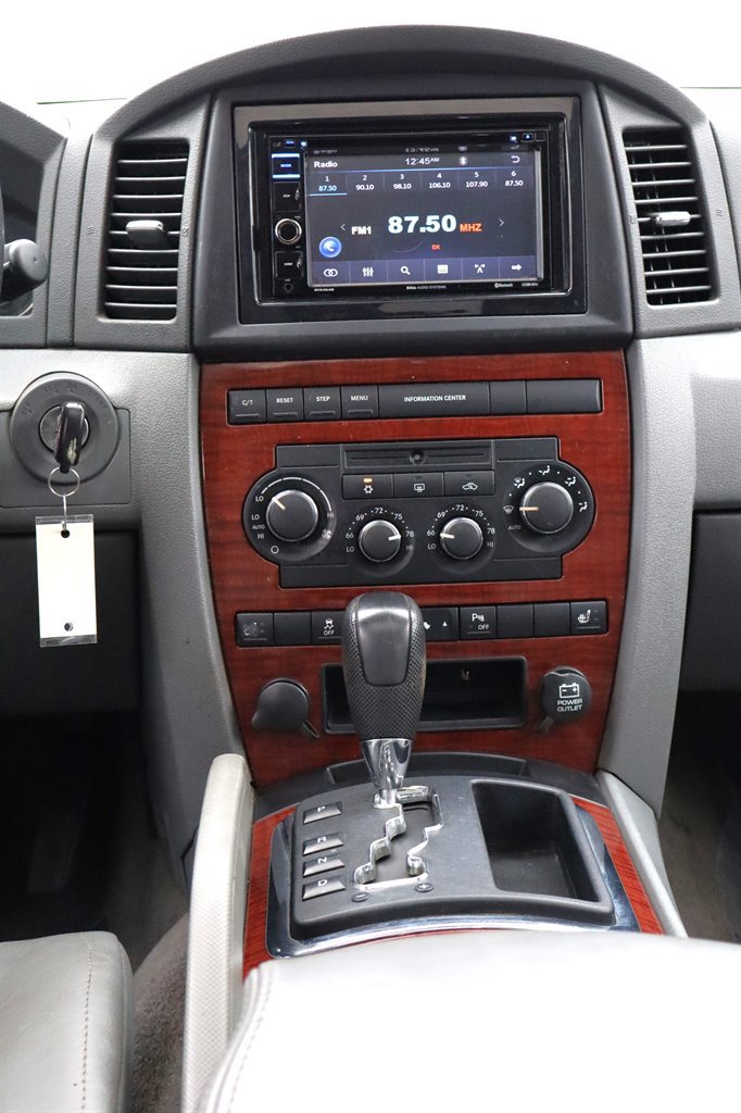 Used 2007 Jeep Grand Cherokee Limited RWD image 15