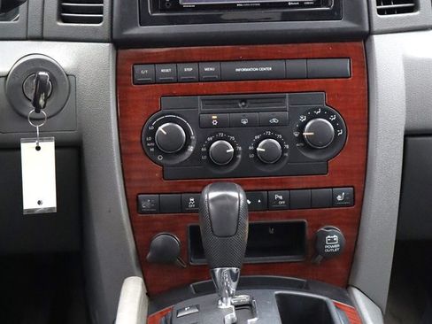 Used 2007 Jeep Grand Cherokee Limited RWD image 15