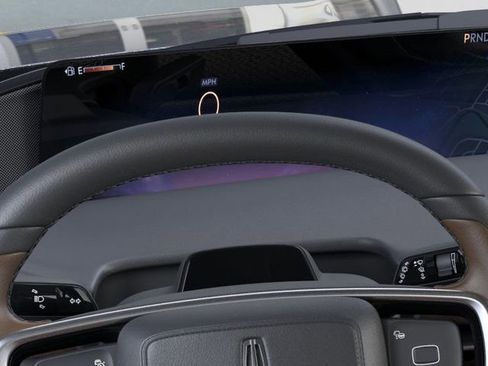 New 2025 Lincoln Navigator Reserve image 13