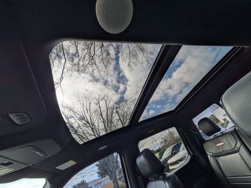 Used 2022 Ford F150 Platinum w/ Equipment Group 701A High image 22