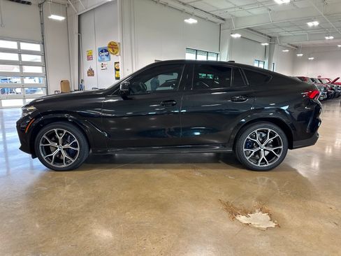 Used 2023 BMW X6 M50i AWD/4WD image 4