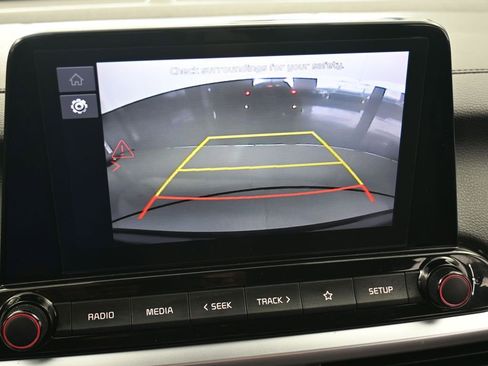 Used 2023 Kia Forte LXS w/ LXS Technology Package image 19